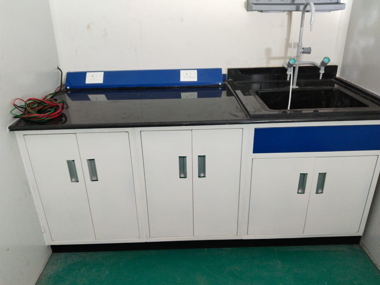 Lab & Office Furniture